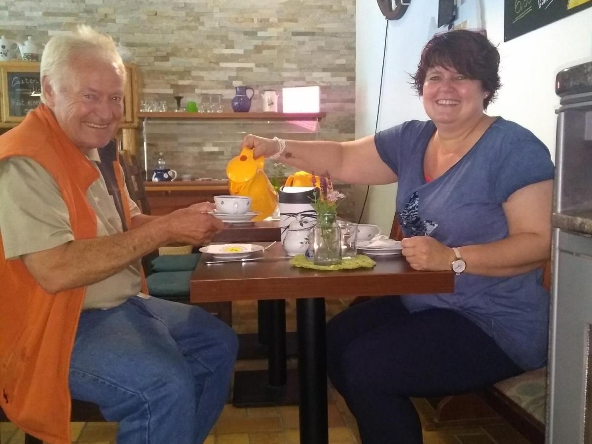 Pension Camping Schausten 科赫姆 外观 照片